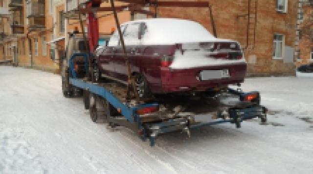 В Северодвинске должник лишился автомобиля и прицепа