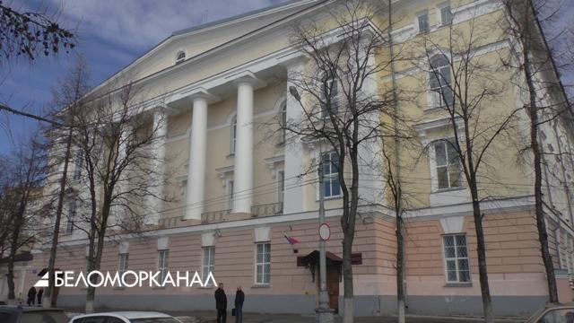 В Архангельске осудили преступную группу бывших судебных приставов