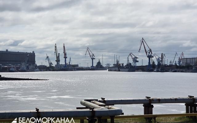 В Северодвинске выведут из цеха второй носитель  В Северодвинске выведут из цеха второй носитель