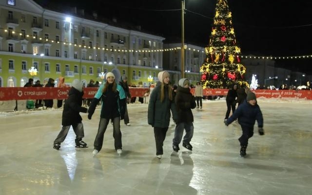 Главный северодвинский каток будет работать всю зиму