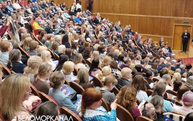 «Уменьшаться больше не будем!» Северодвинец спросил Главу о причинах оттока населения города