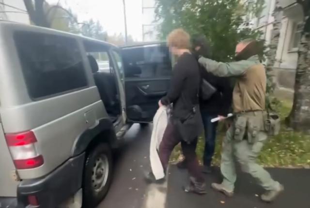 В Архангельске изловили двух молодых распространителей наркоты